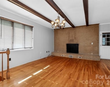 8109 Reames Road - Photo Thumbnail 2