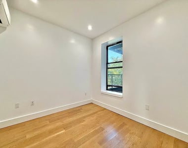 122 29th Street - Photo Thumbnail 7