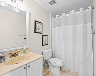 2080 Greenview Shores Boulevard - Photo Thumbnail 8