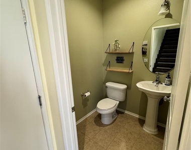20323 Livorno Way - Photo Thumbnail 6