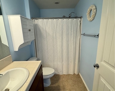 20323 Livorno Way - Photo Thumbnail 9