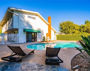 27061 Esward Drive - Photo Thumbnail 15