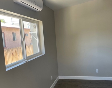 1183 W 24th Street - Photo Thumbnail 3