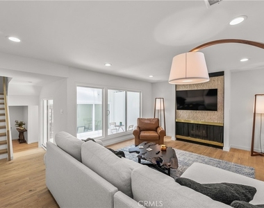 4745 La Villa Marina - Photo Thumbnail 8