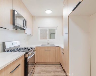 708 Porter Street - Photo Thumbnail 6