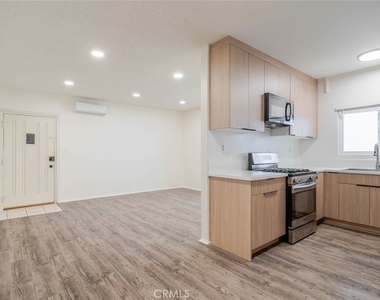 708 Porter Street - Photo Thumbnail 5