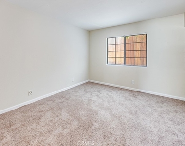 5546 Mclennan - Photo Thumbnail 7
