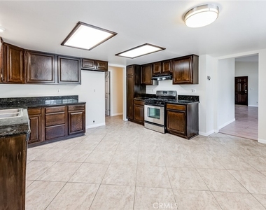 5546 Mclennan - Photo Thumbnail 8