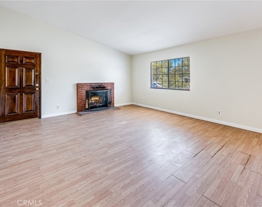 5546 Mclennan - Photo Thumbnail 3