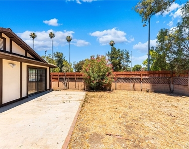 5546 Mclennan - Photo Thumbnail 13