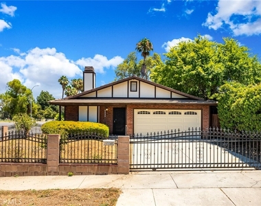 5546 Mclennan - Photo Thumbnail 1