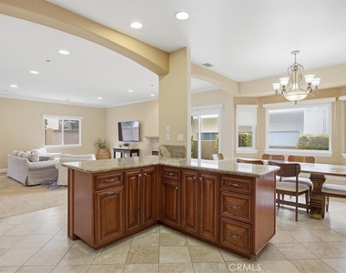 1805 Speyer Lane - Photo Thumbnail 8