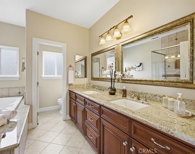 1805 Speyer Lane - Photo Thumbnail 15