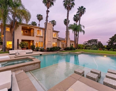 7345 Vista Rancho Ct - Photo Thumbnail 9