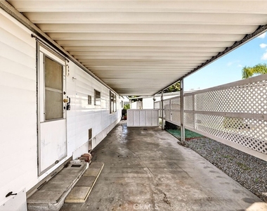 893 S Palm Avenue - Photo Thumbnail 4