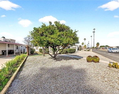 893 S Palm Avenue - Photo Thumbnail 2