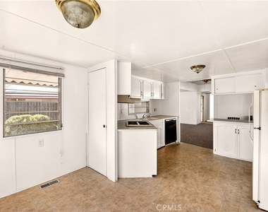 893 S Palm Avenue - Photo Thumbnail 6