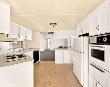 893 S Palm Avenue - Photo Thumbnail 8