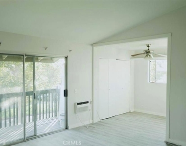 23232 Orange Avenue - Photo Thumbnail 15