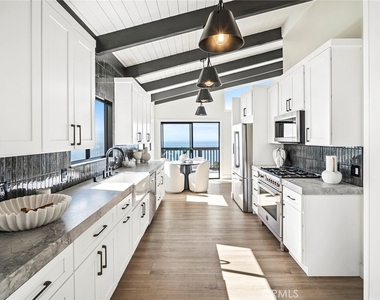 22332 Eagle Rock - Photo Thumbnail 2