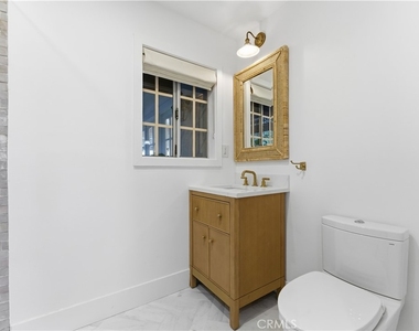 515 Kings Place - Photo Thumbnail 16