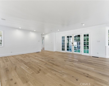515 Kings Place - Photo Thumbnail 10