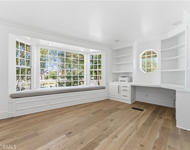 515 Kings Place - Photo Thumbnail 8