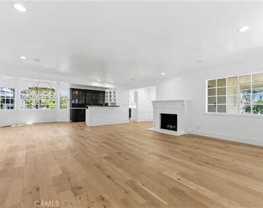515 Kings Place - Photo Thumbnail 12
