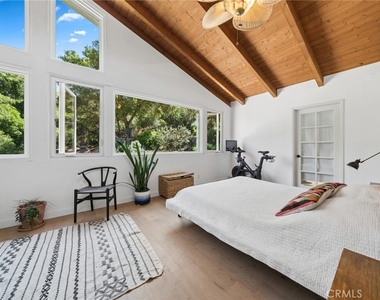 1377 Lewellyn - Photo Thumbnail 14