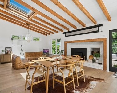 1377 Lewellyn - Photo Thumbnail 8
