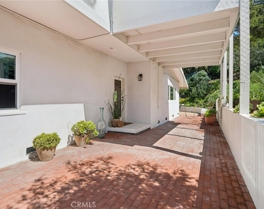 1377 Lewellyn - Photo Thumbnail 22