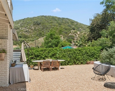 1377 Lewellyn - Photo Thumbnail 2
