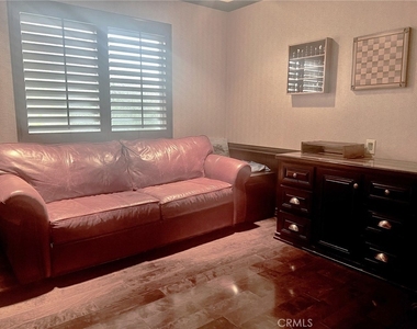 10 Rimrock - Photo Thumbnail 17