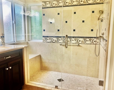 10 Rimrock - Photo Thumbnail 13