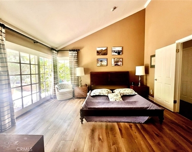 10 Rimrock - Photo Thumbnail 10
