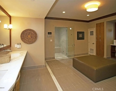 511 Caruso - Photo Thumbnail 21