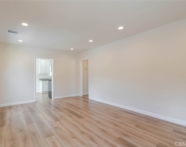 1466 Stanley Avenue - Photo Thumbnail 1