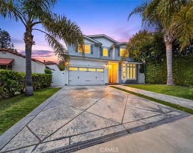 4533 Farmdale Avenue - Photo Thumbnail 69