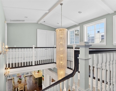 4533 Farmdale Avenue - Photo Thumbnail 39