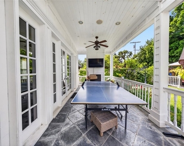 4533 Farmdale Avenue - Photo Thumbnail 62