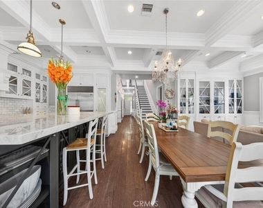 4533 Farmdale Avenue - Photo Thumbnail 27