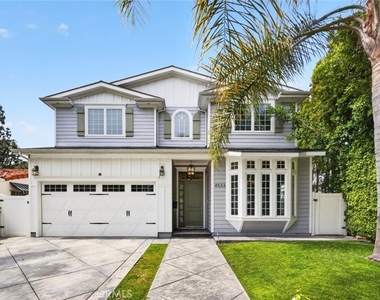 4533 Farmdale Avenue - Photo Thumbnail 2