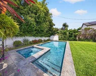 4533 Farmdale Avenue - Photo Thumbnail 67
