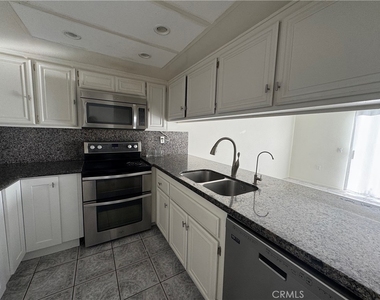 1693 S Heritage Circle - Photo Thumbnail 14