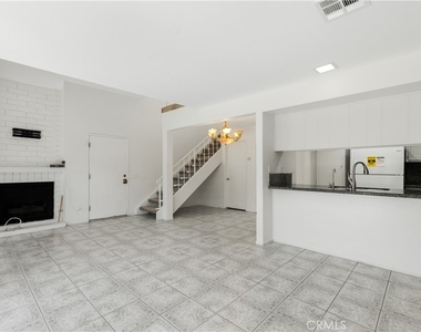 1693 S Heritage Circle - Photo Thumbnail 7