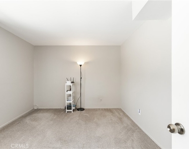 1693 S Heritage Circle - Photo Thumbnail 19