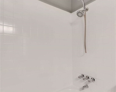 623 E Matchwood Place - Photo Thumbnail 16
