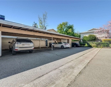 623 E Matchwood Place - Photo Thumbnail 23
