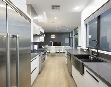 2271 Gloaming Way - Photo Thumbnail 15