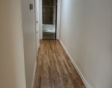 831 Wilcox Avenue - Photo Thumbnail 8